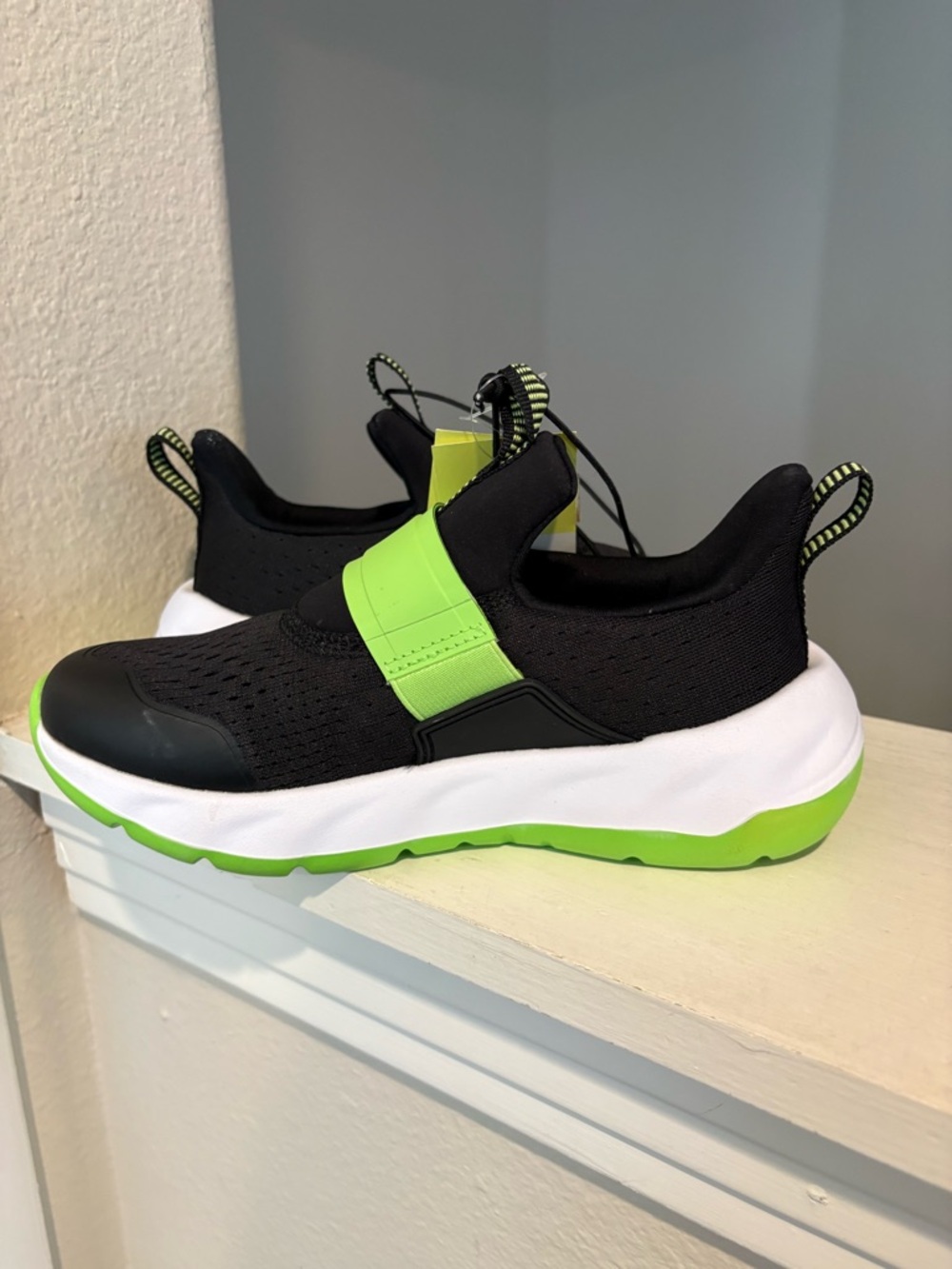 Kids' Dillon Slip-On Performance Sneakers - All In Motion Black Green Youth Sz 1 - Picture 5 of 9